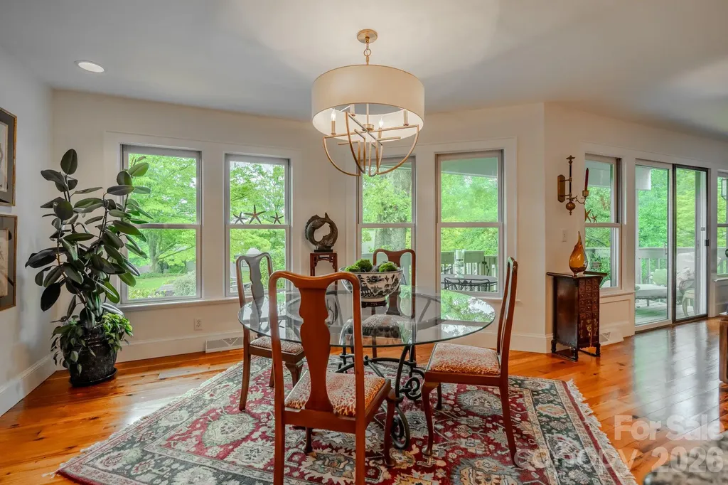 77 Chestnut Street Tryon NC 28782