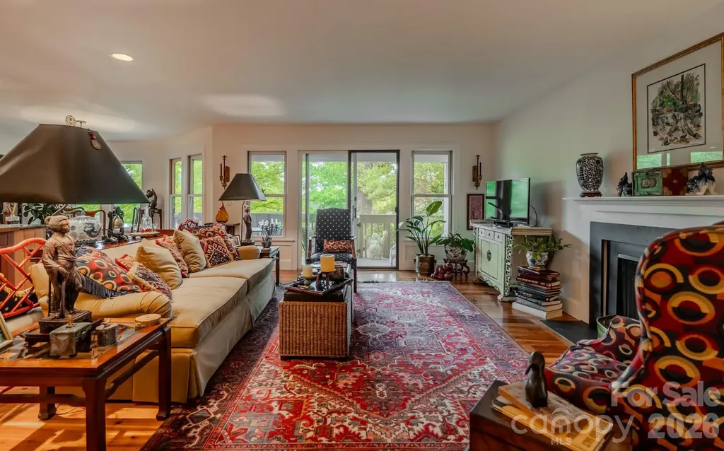 77 Chestnut Street Tryon NC 28782