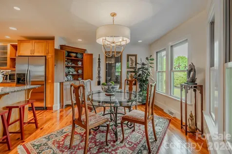 77 Chestnut Street Tryon NC 28782