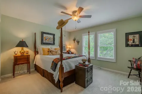 77 Chestnut Street Tryon NC 28782