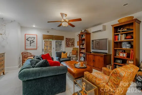 77 Chestnut Street Tryon NC 28782