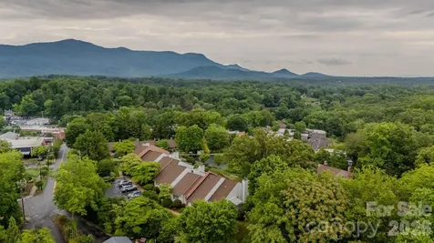 77 Chestnut Street Tryon NC 28782