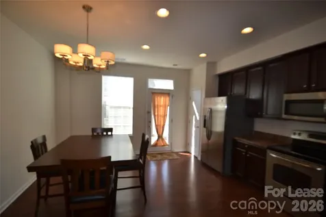 19826 Lamp Lighters Way Cornelius NC 28031