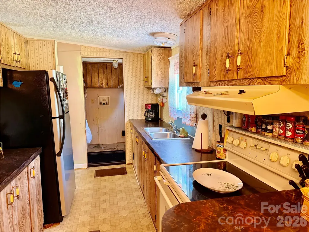 4248 Peachtree Lane Granite Falls NC 28630
