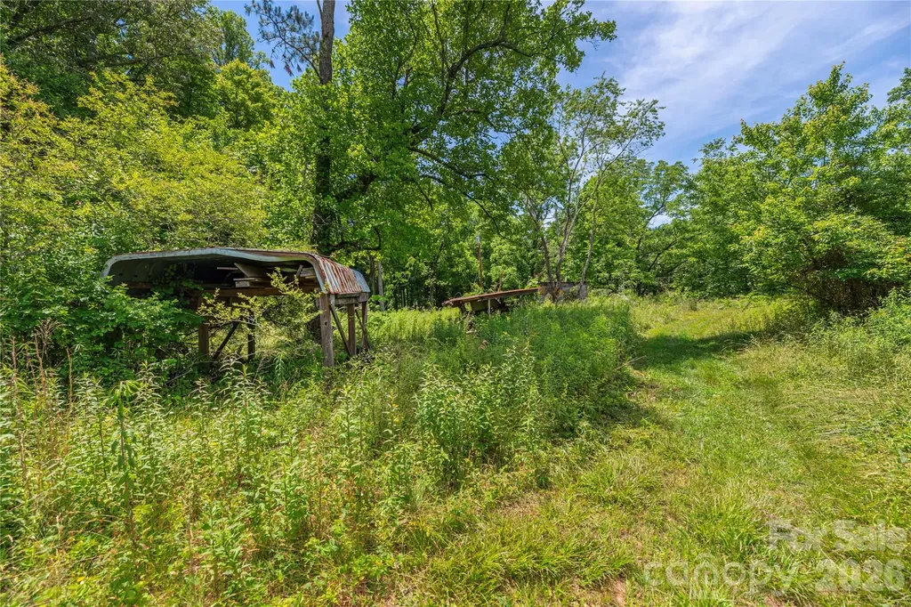 999 Pressley Lane Horse Shoe NC 28742