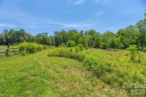 999 Pressley Lane Horse Shoe NC 28742