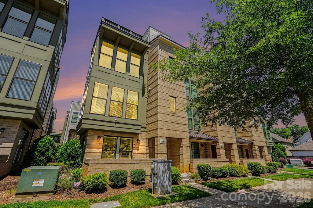 1571 Duckworth Avenue Charlotte NC 28208