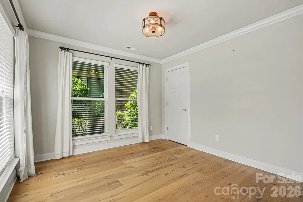 1571 Duckworth Avenue Charlotte NC 28208