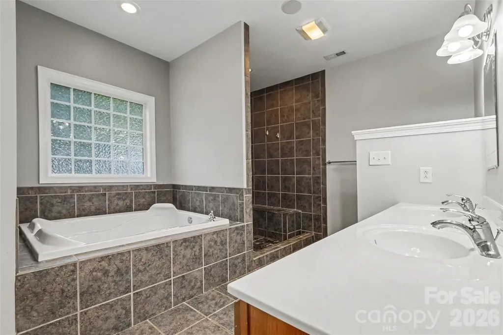 3801 Hayden Drive Charlotte NC 28269