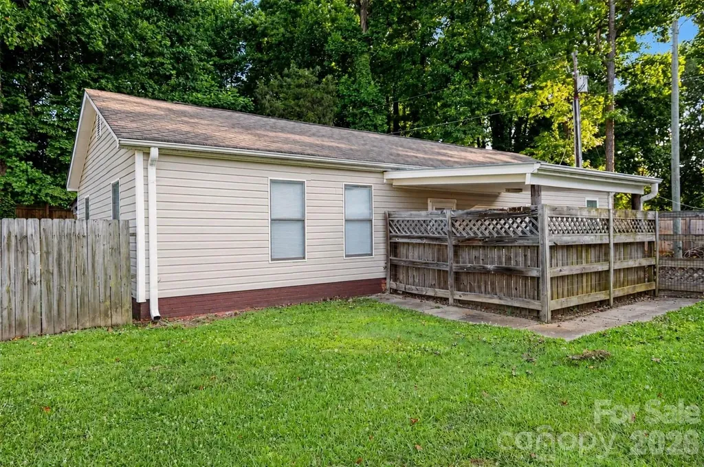 3801 Hayden Drive Charlotte NC 28269