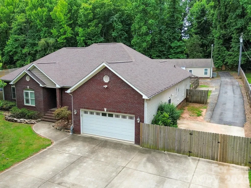 3801 Hayden Drive Charlotte NC 28269