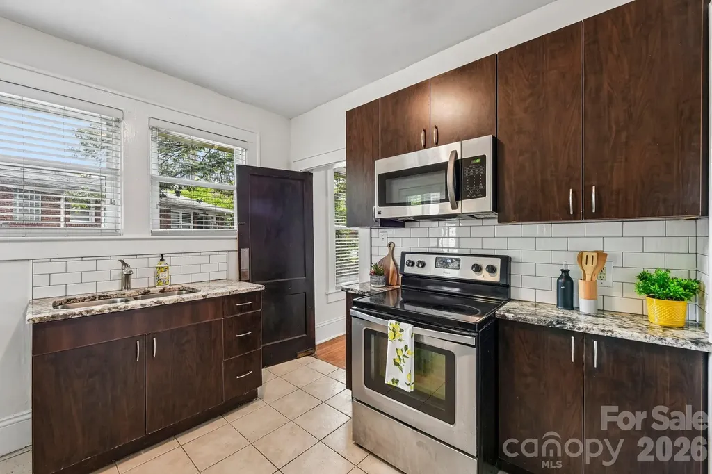 1612 S Tryon Street Charlotte NC 28203