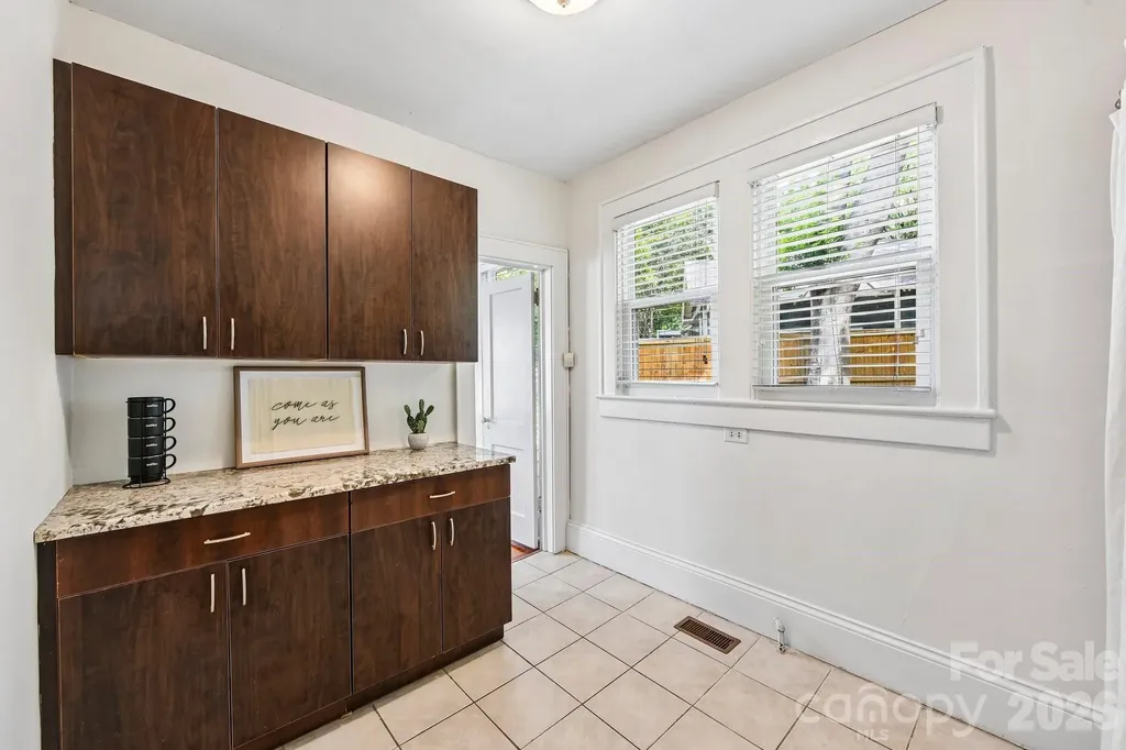 1612 S Tryon Street Charlotte NC 28203