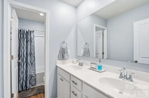 3140 Treyson Drive Denver NC 28037