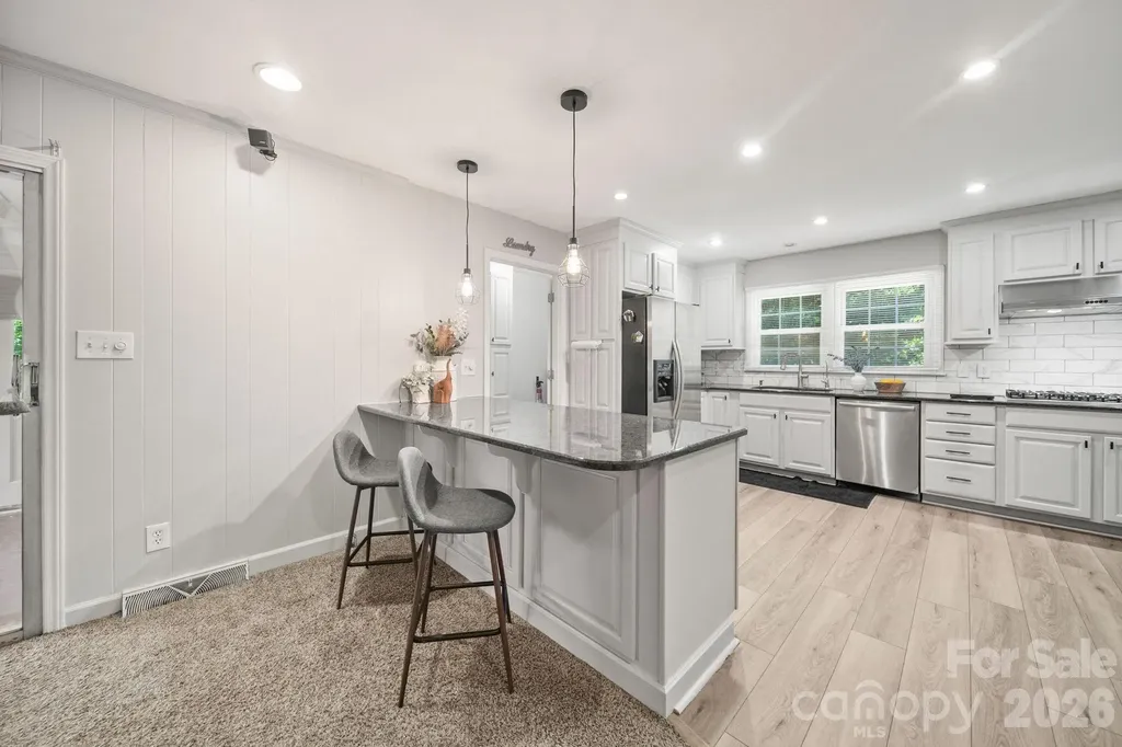 5329 Providence Road Charlotte NC 28226
