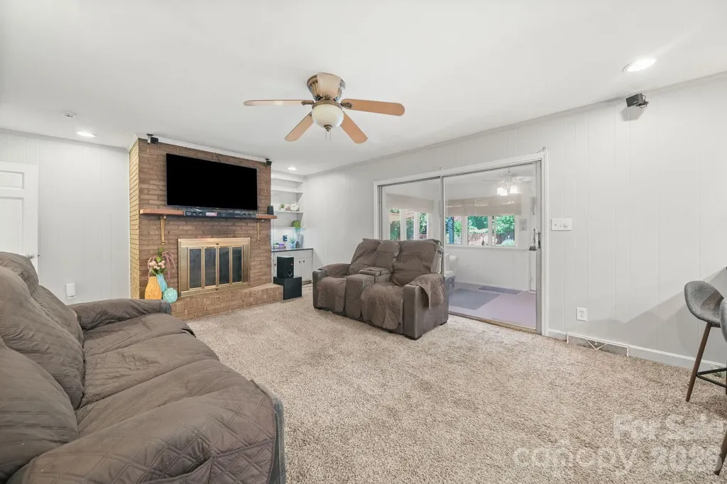 5329 Providence Road Charlotte NC 28226
