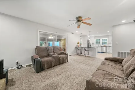 5329 Providence Road Charlotte NC 28226