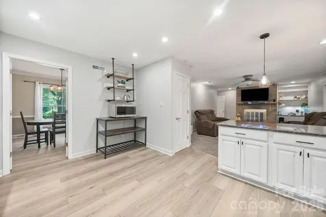 5329 Providence Road Charlotte NC 28226