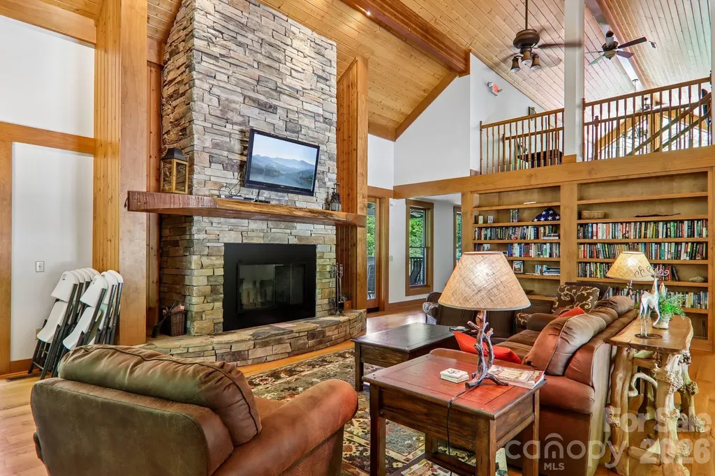 11 Magnolia Branch Drive Zirconia NC 28790
