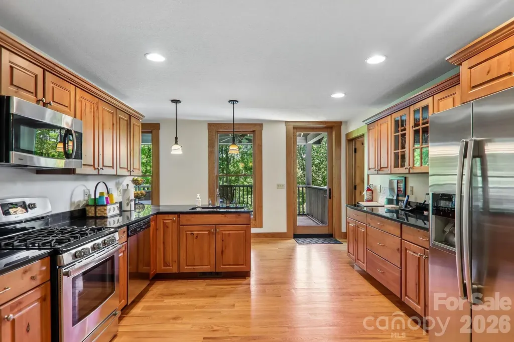 11 Magnolia Branch Drive Zirconia NC 28790