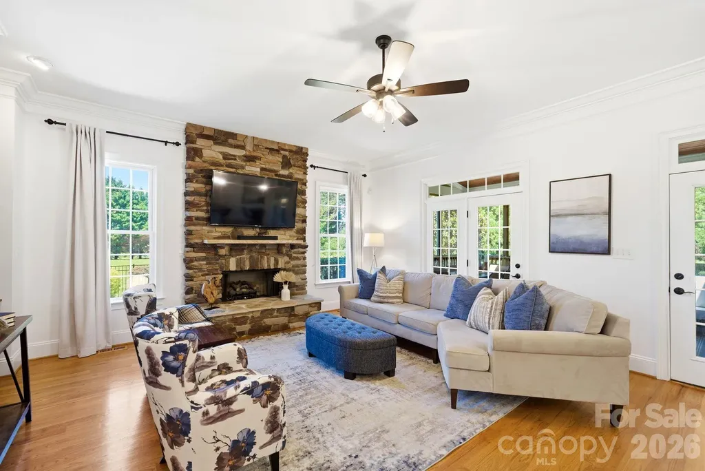 16000 Sunset Drive Huntersville NC 28078