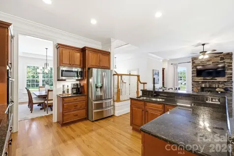 16000 Sunset Drive Huntersville NC 28078