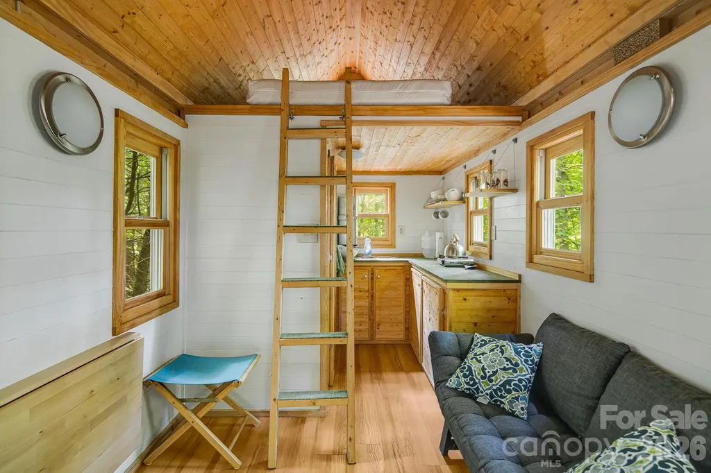 99999 Acorn Drive Marshall NC 28753
