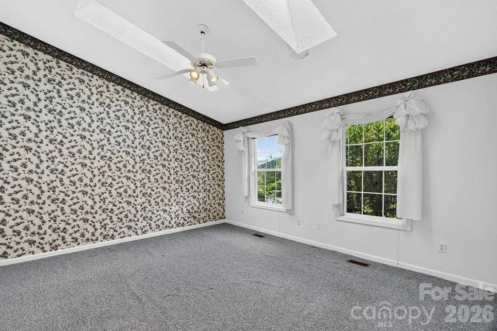 27 Red Maple Drive Weaverville NC 28787