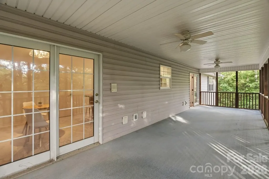 27 Red Maple Drive Weaverville NC 28787