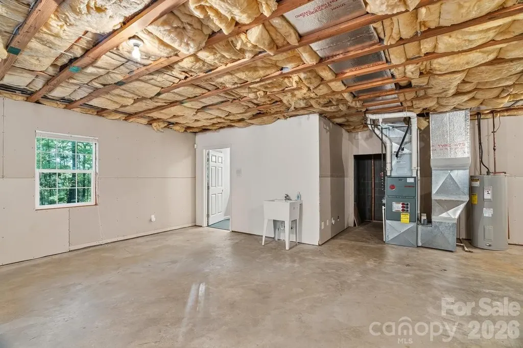 27 Red Maple Drive Weaverville NC 28787