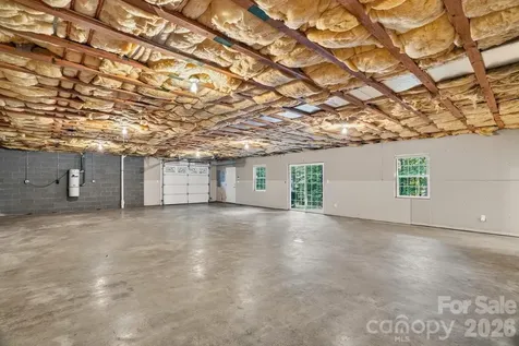 27 Red Maple Drive Weaverville NC 28787