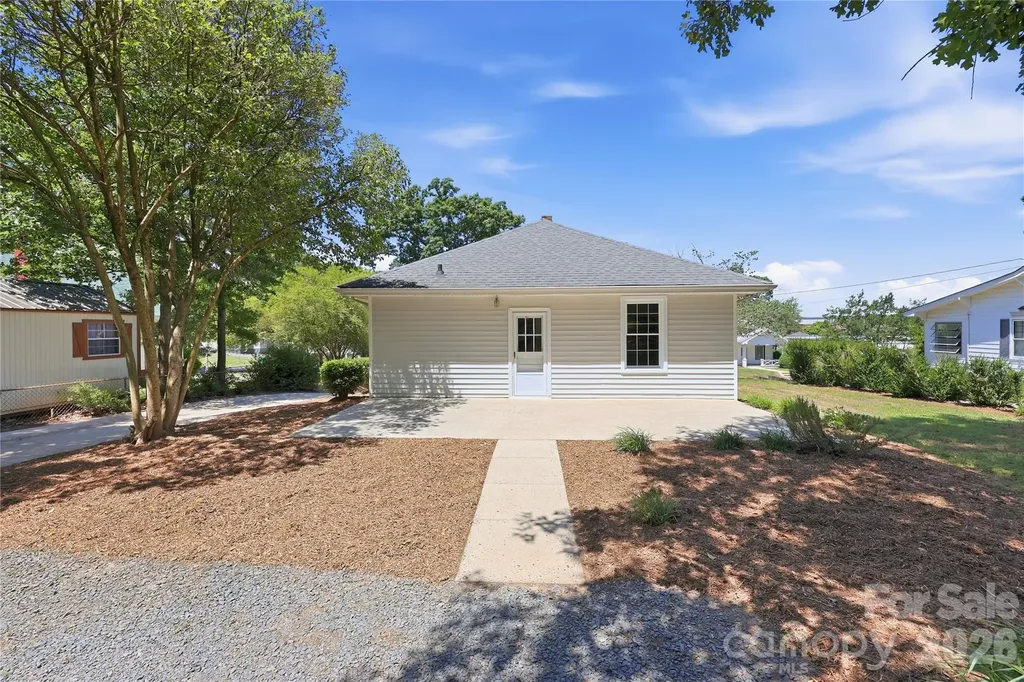 812 N 4th Street Albemarle NC 28001