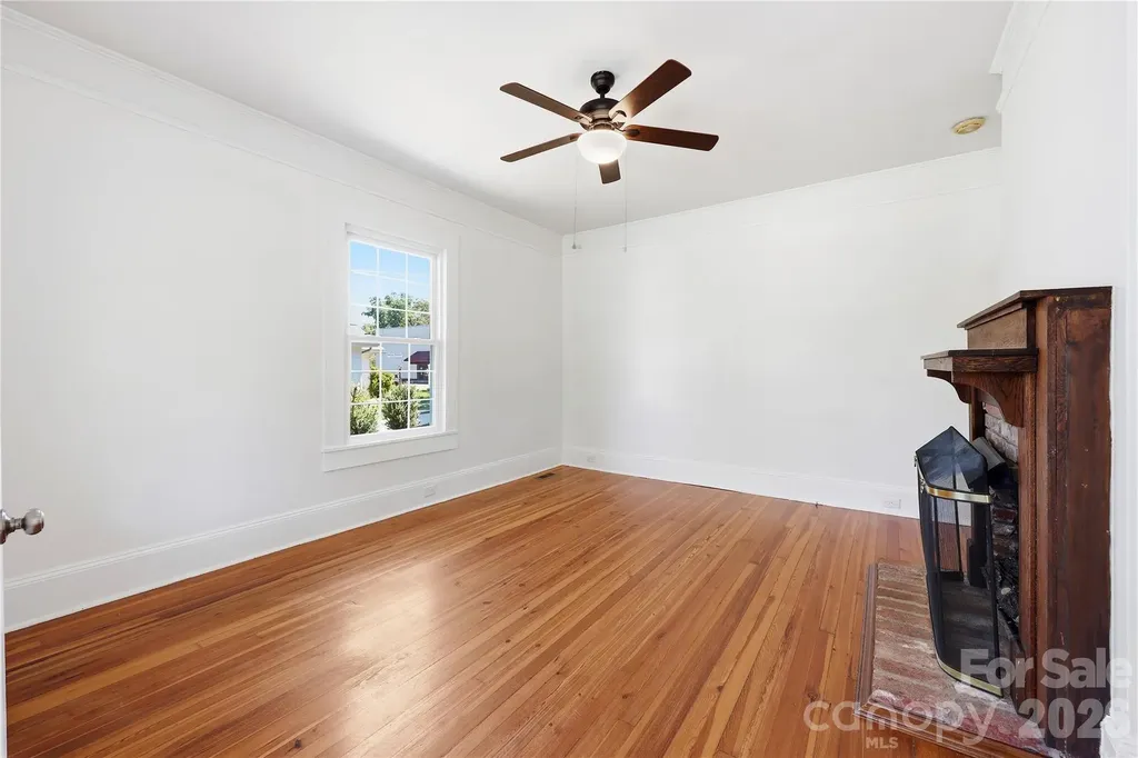 812 N 4th Street Albemarle NC 28001