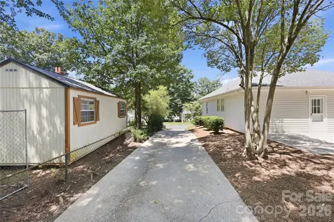 812 N 4th Street Albemarle NC 28001