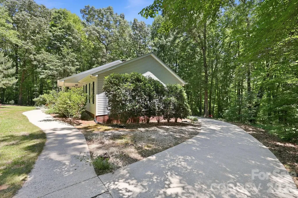 31648 Ameron Circle Albemarle NC 28001