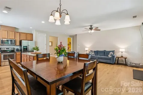 3198 Helmsley Court Concord NC 28027