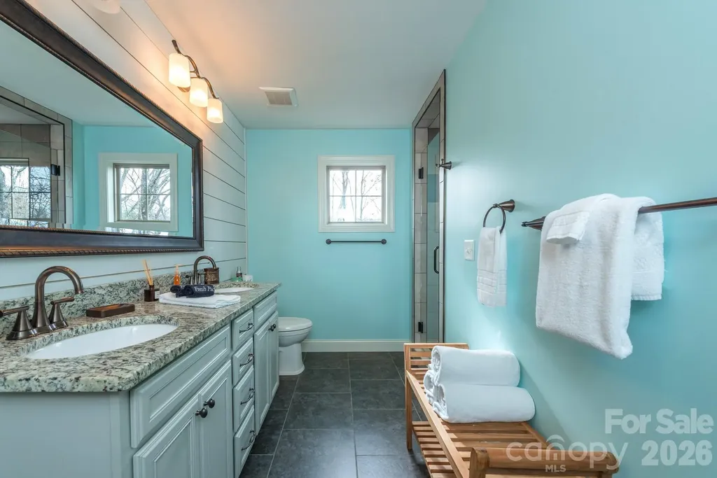 39 Tudor Way Black Mountain NC 28711