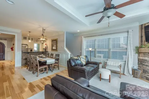 39 Tudor Way Black Mountain NC 28711