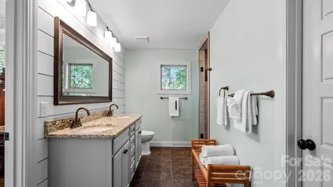 39 Tudor Way Black Mountain NC 28711