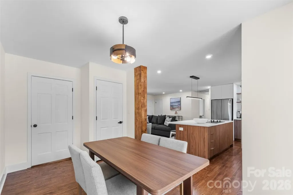 2014 Sandhurst Drive Charlotte NC 28205