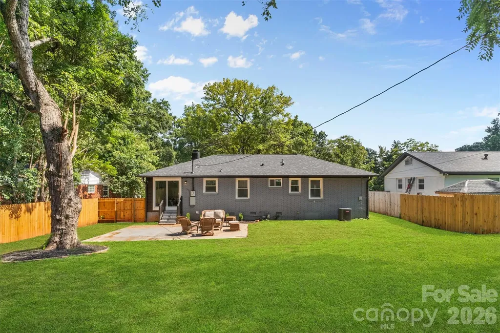2014 Sandhurst Drive Charlotte NC 28205
