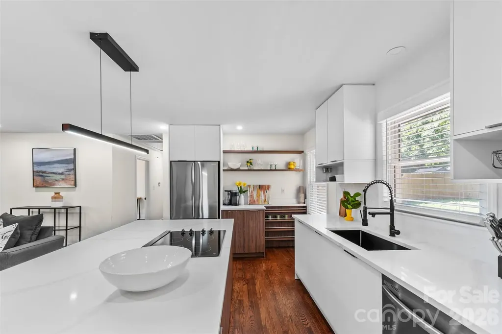 2014 Sandhurst Drive Charlotte NC 28205