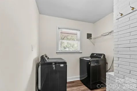 2014 Sandhurst Drive Charlotte NC 28205