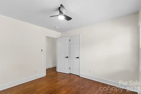 2014 Sandhurst Drive Charlotte NC 28205