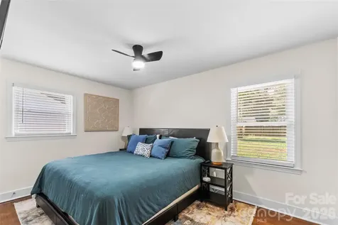 2014 Sandhurst Drive Charlotte NC 28205