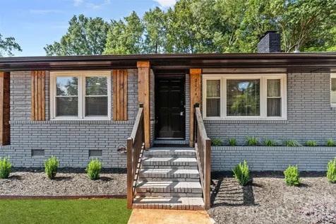 2014 Sandhurst Drive Charlotte NC 28205