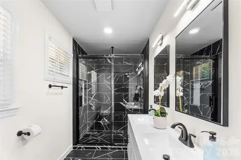 2014 Sandhurst Drive Charlotte NC 28205