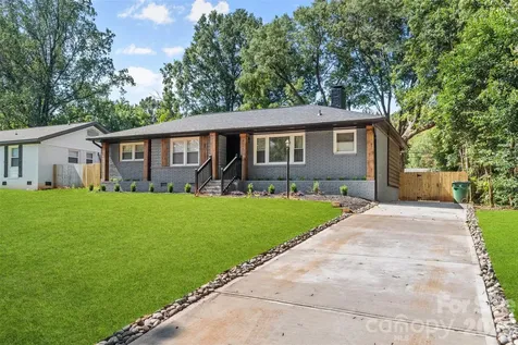 2014 Sandhurst Drive Charlotte NC 28205