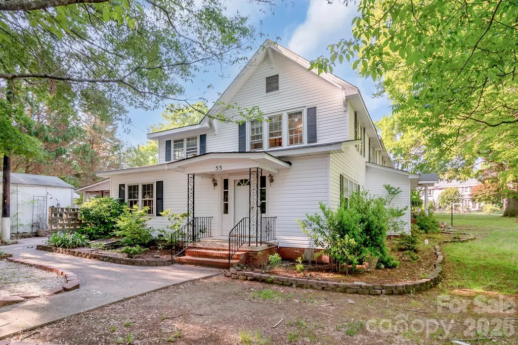 55 Maple Street Badin NC 28009