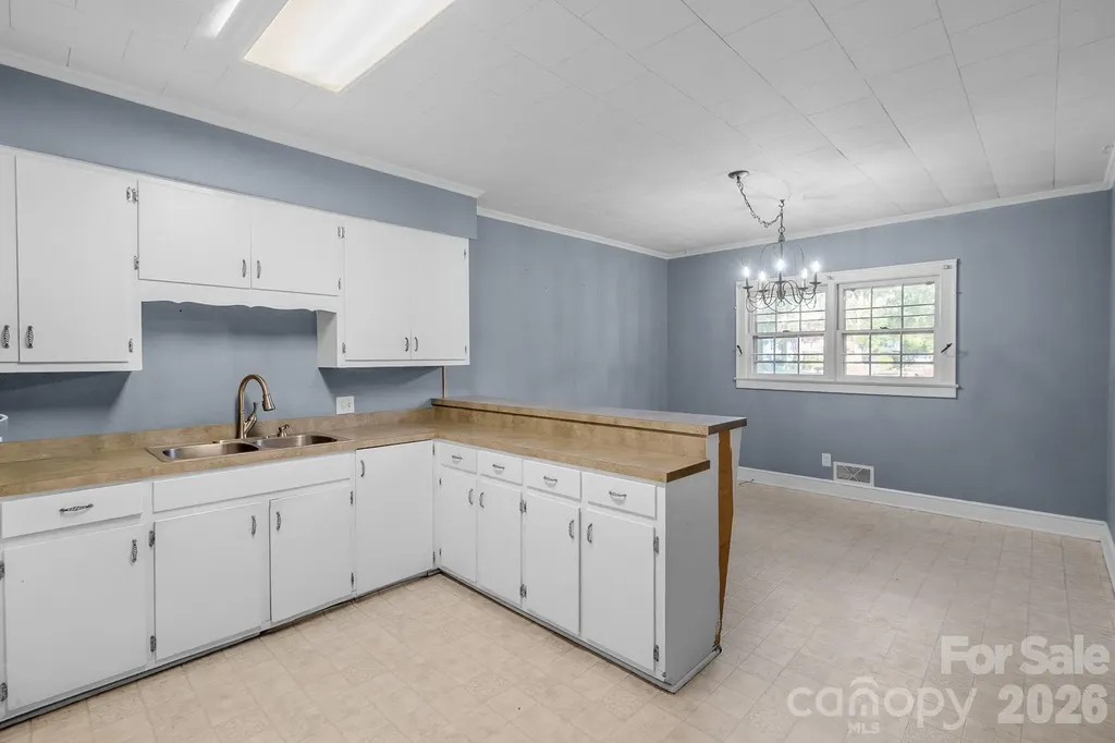 55 Maple Street Badin NC 28009